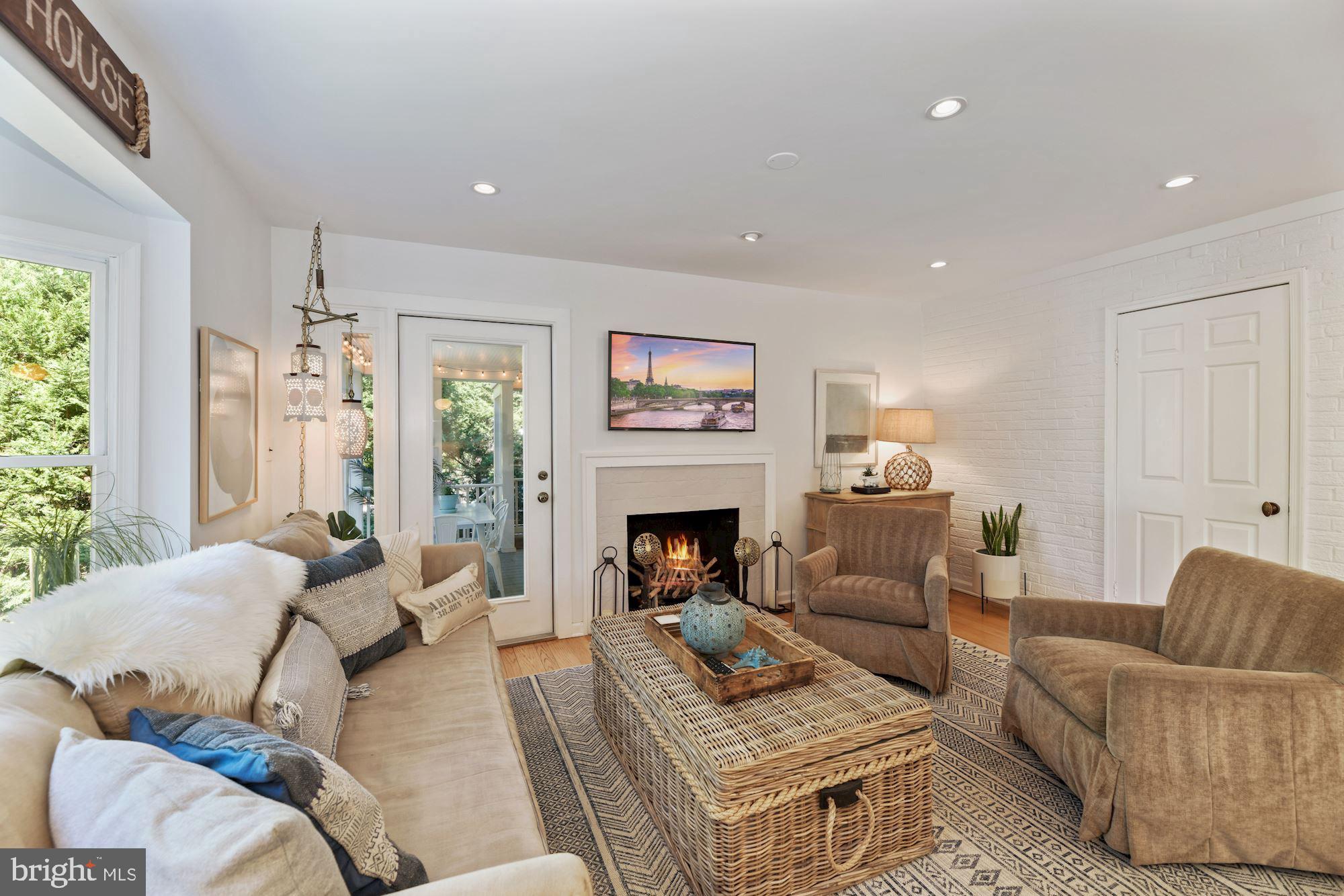 4717 24th Road North Arlington, VA 22207 - Photo 22 of 55 Family Room