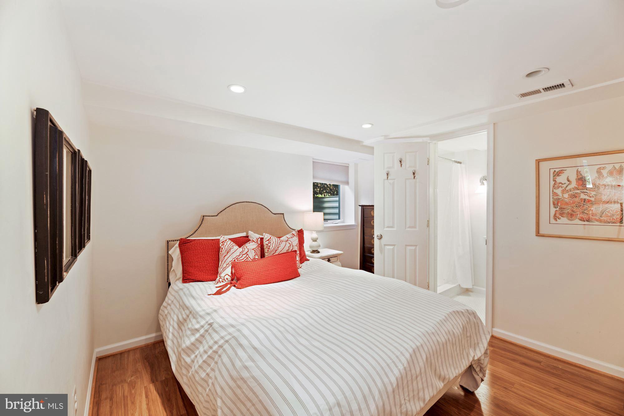 4717 24th Road North Arlington, VA 22207 - Photo 47 of 55 Bedroom 5