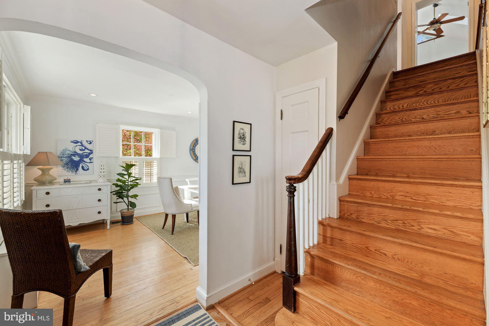 4717 24th Road North Arlington, VA 22207 - Photo 10 of 55 Entry Foyer