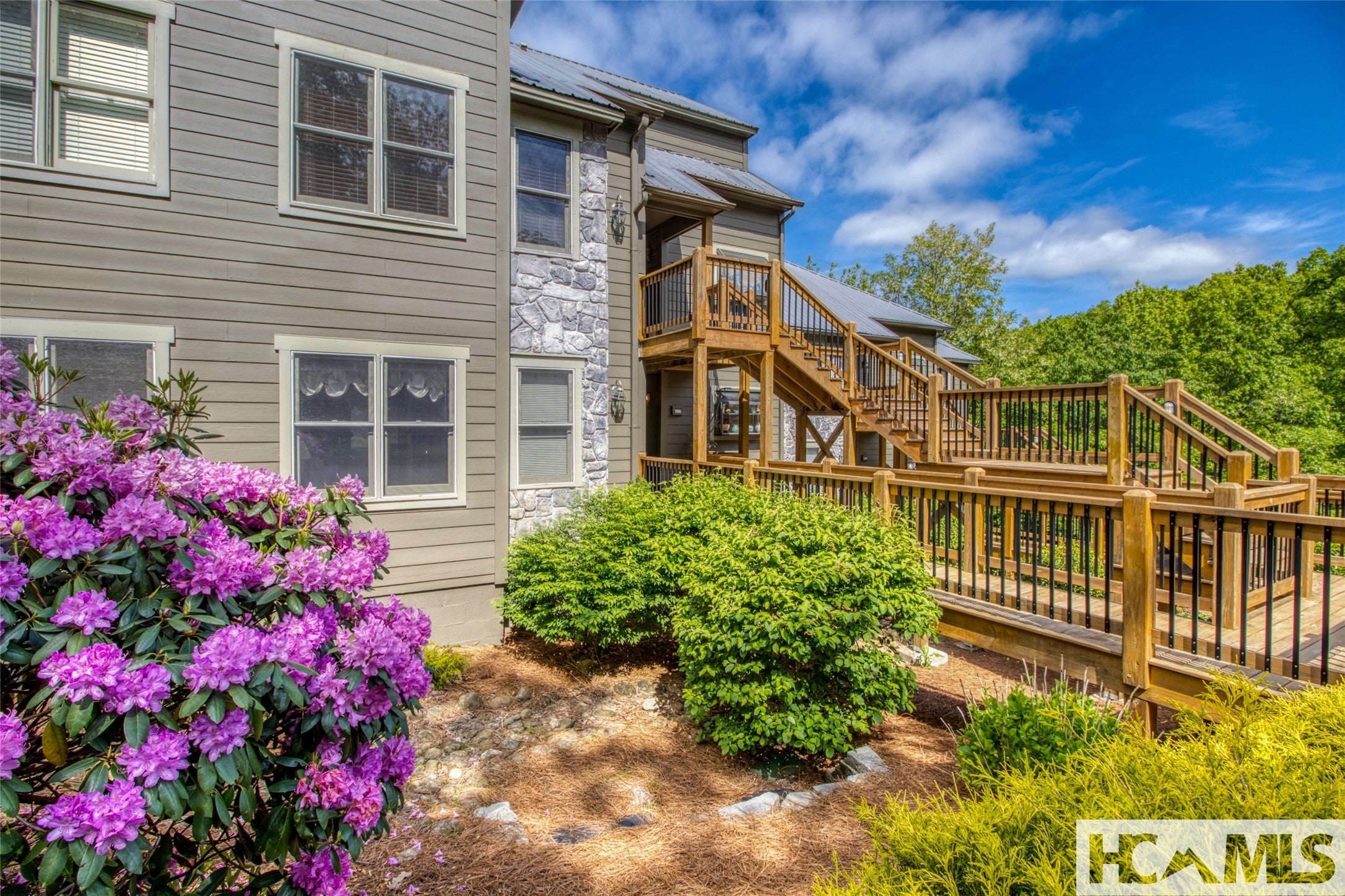 142 Eagle Ridge Road, Unit 2304 Sapphire, NC 28774 - Photo 28 of 44 Gallery Image 28