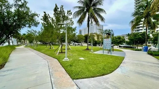 $1,899 | 6484 Indian Creek Drive, Unit 242, Miami Beach, FL 33141
