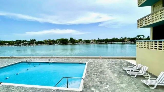 $1,899 | 6484 Indian Creek Drive, Unit 242, Miami Beach, FL 33141