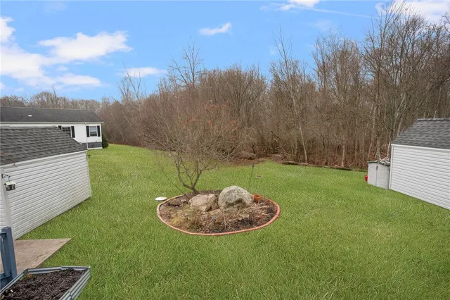 $325,000 | 3 Blackbird Court, Tiverton, RI 02878