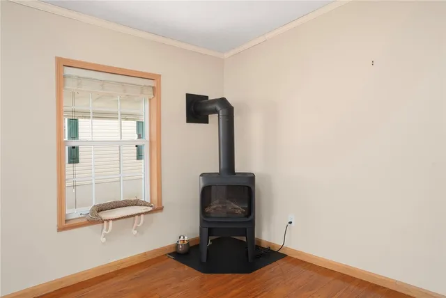 $325,000 | 3 Blackbird Court, Tiverton, RI 02878