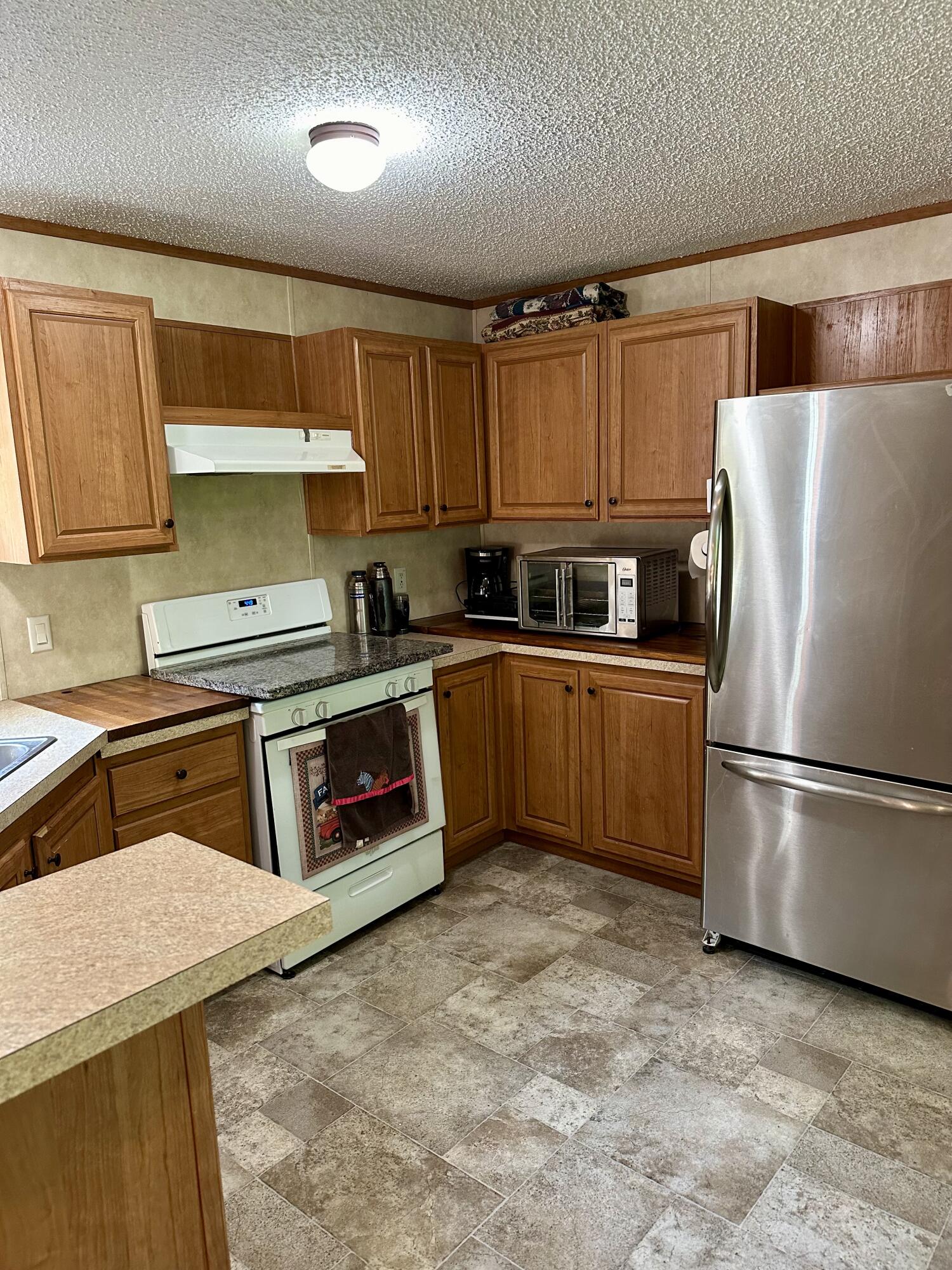 10554 Kickland Road Greenville, MI 48838 - Photo 7 of 13 IMG_0537