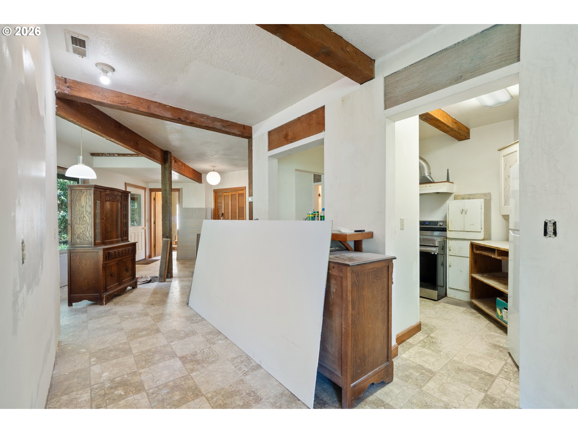 2500 Whiskey Creek Road Tillamook, OR 97141 - Photo 39 of 46 a view of kitchen with furniture and refrigerator