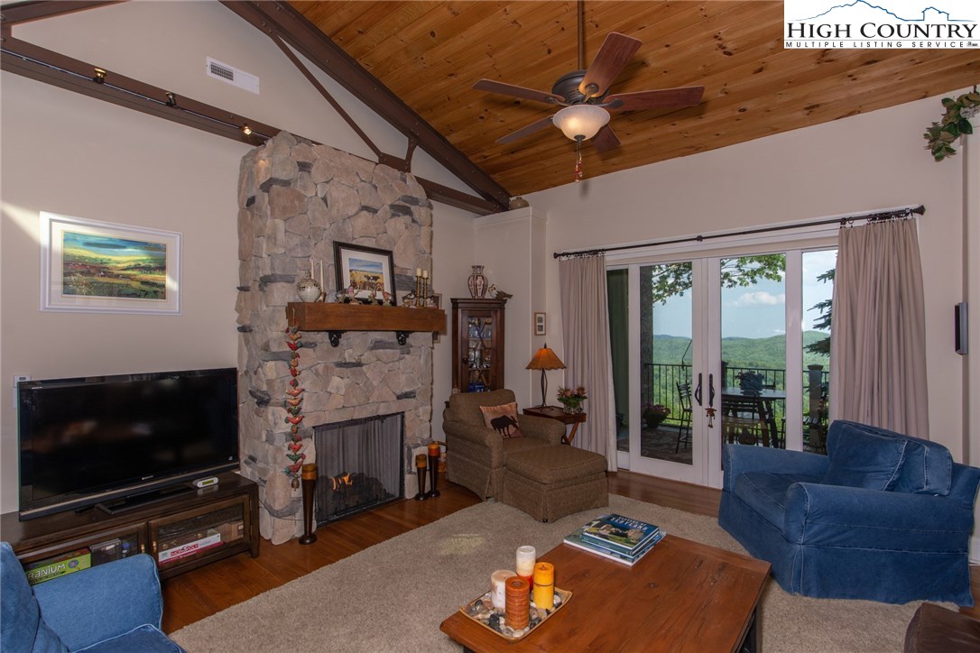 1267 7 Devils Road, Unit 2D Seven Devils, NC 28604 - Photo 4 of 20 Gallery Image 4