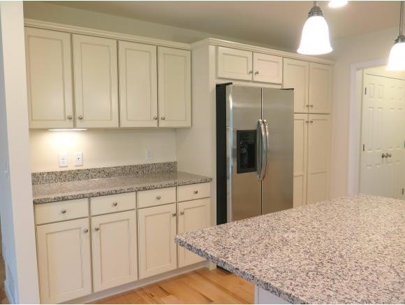 29 Marina Loop, Unit 2 Colchester, VT 05446 - Photo 11 of 35 Gallery Image 11