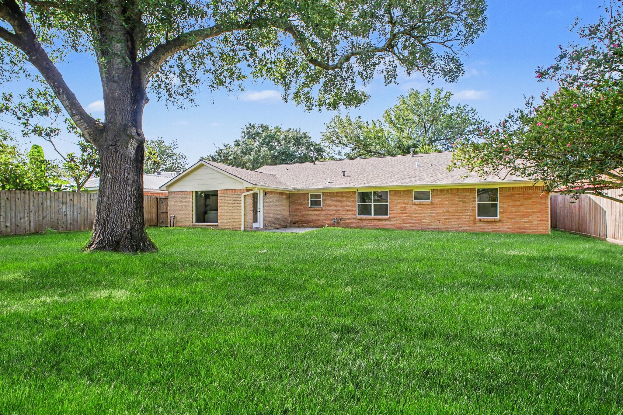 5443 Redstart Street Houston, TX 77096 - Photo 35 of 36