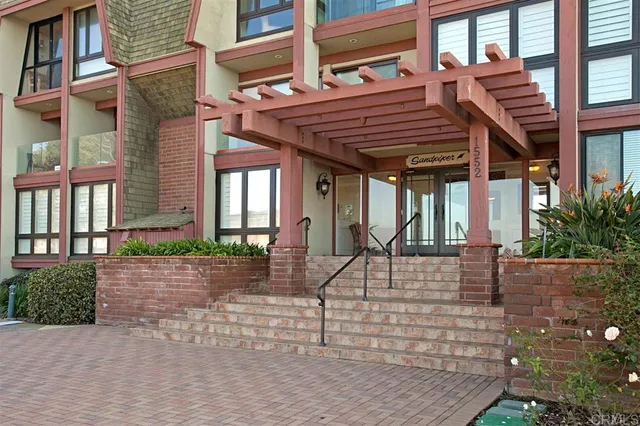 $7,500 | 1552 Camino Del Mar, Unit 402, Del Mar, CA 92014