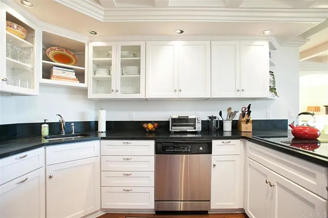 $7,500 | 1552 Camino Del Mar, Unit 402, Del Mar, CA 92014