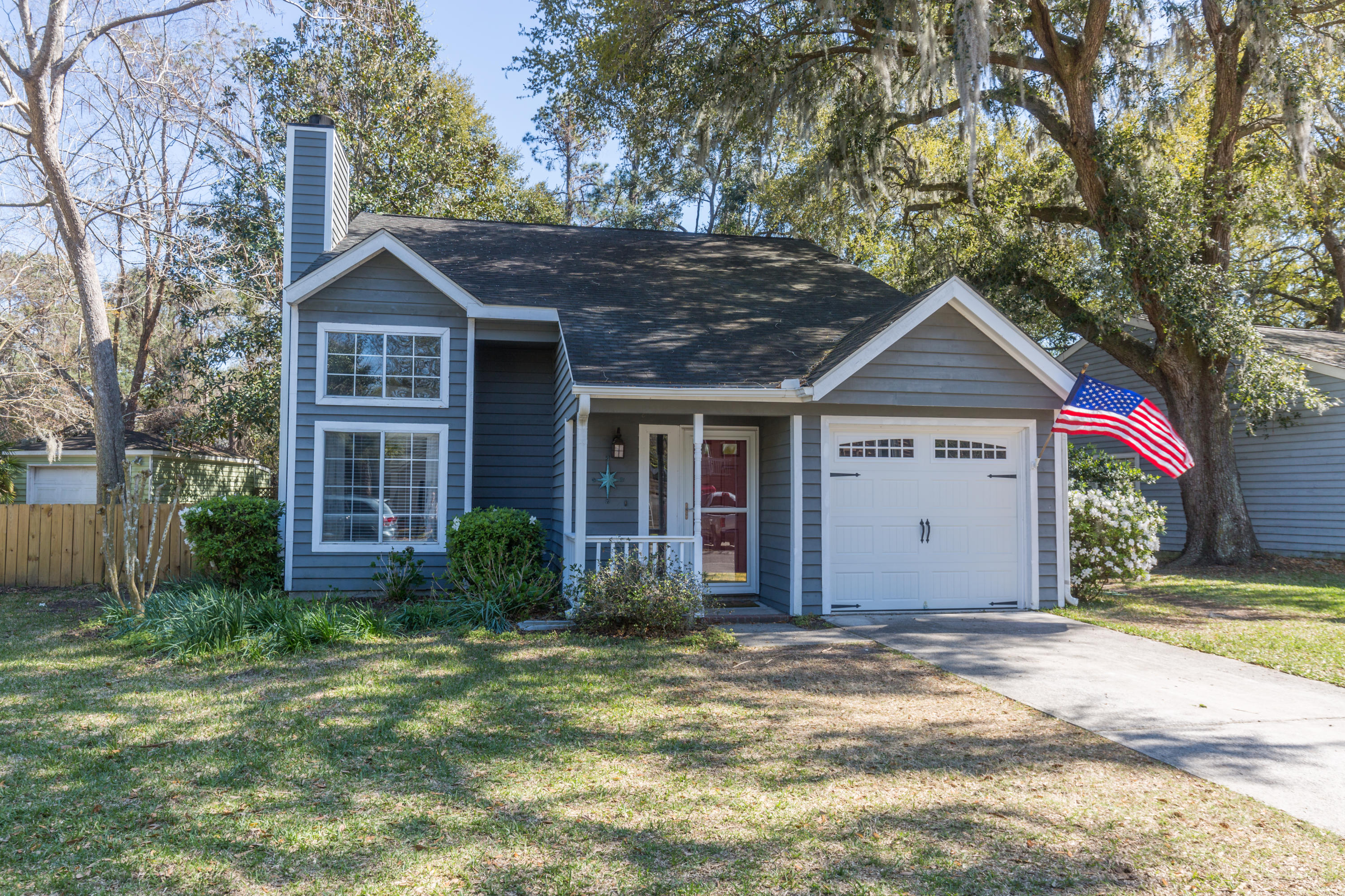508 Castle Hall Road Mount Pleasant, SC 29464 - Photo 2 of 34 7B1A1194