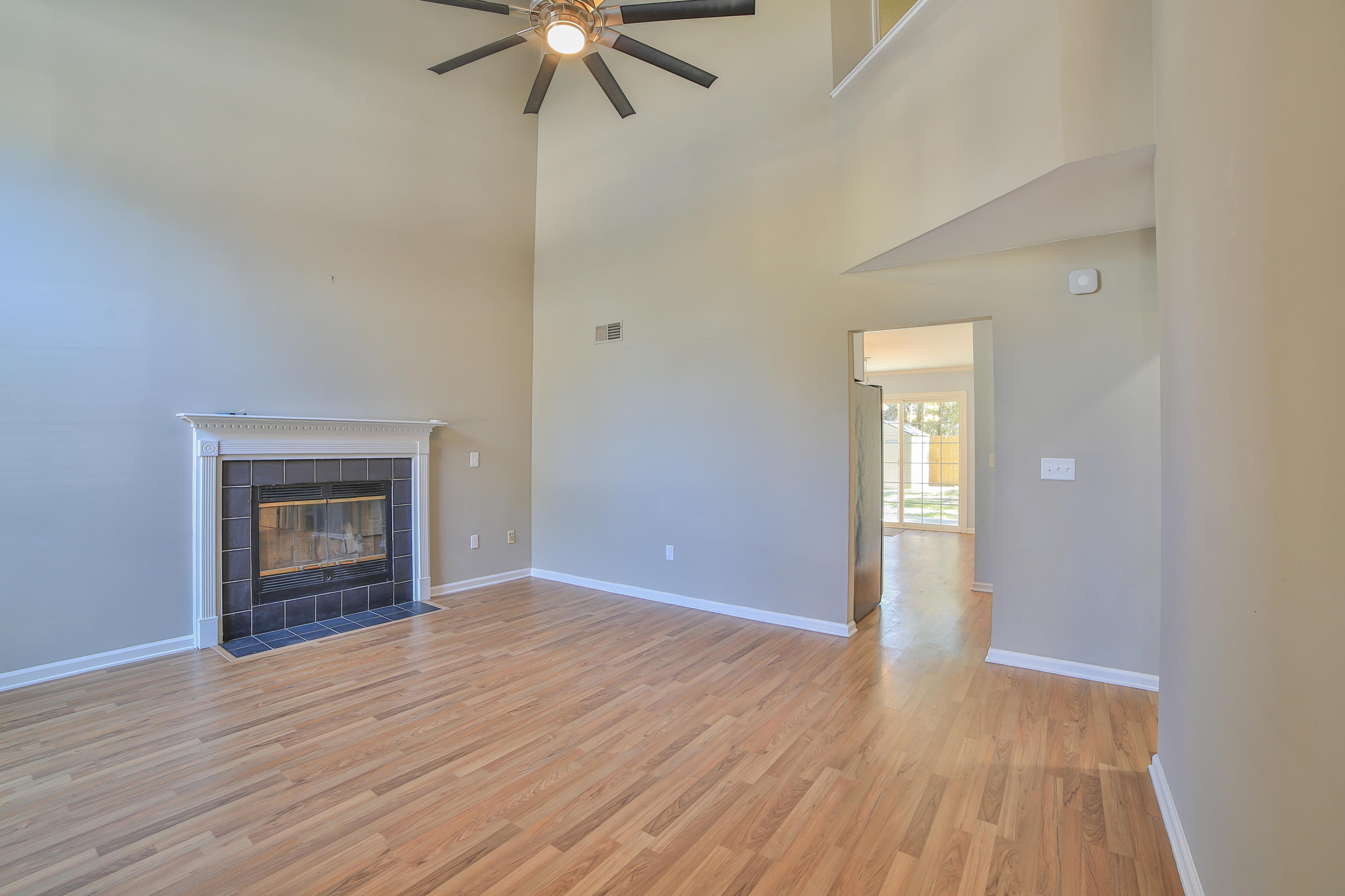 508 Castle Hall Road Mount Pleasant, SC 29464 - Photo 4 of 34 7B1A1171