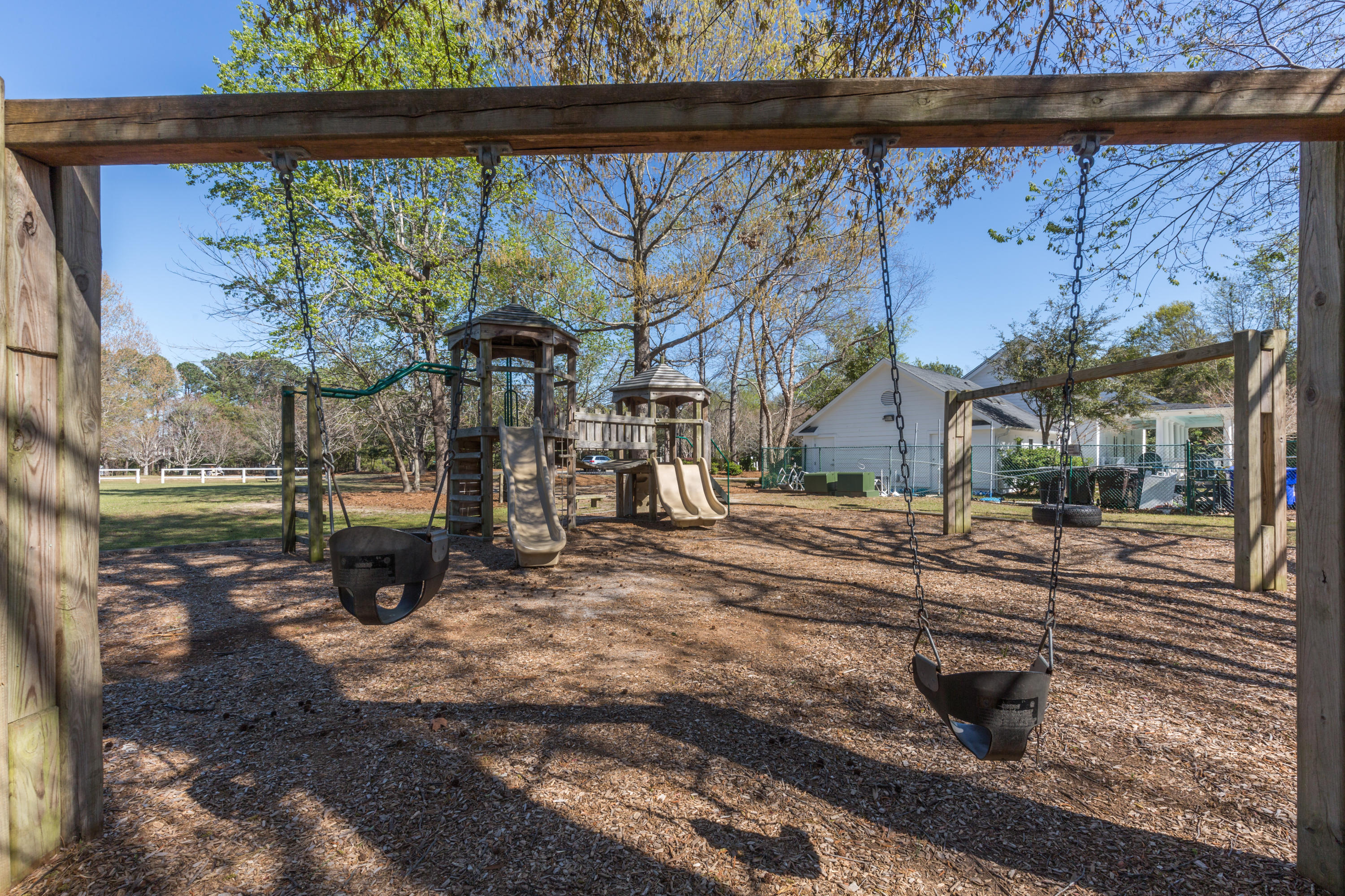 508 Castle Hall Road Mount Pleasant, SC 29464 - Photo 32 of 34 7B1A1219