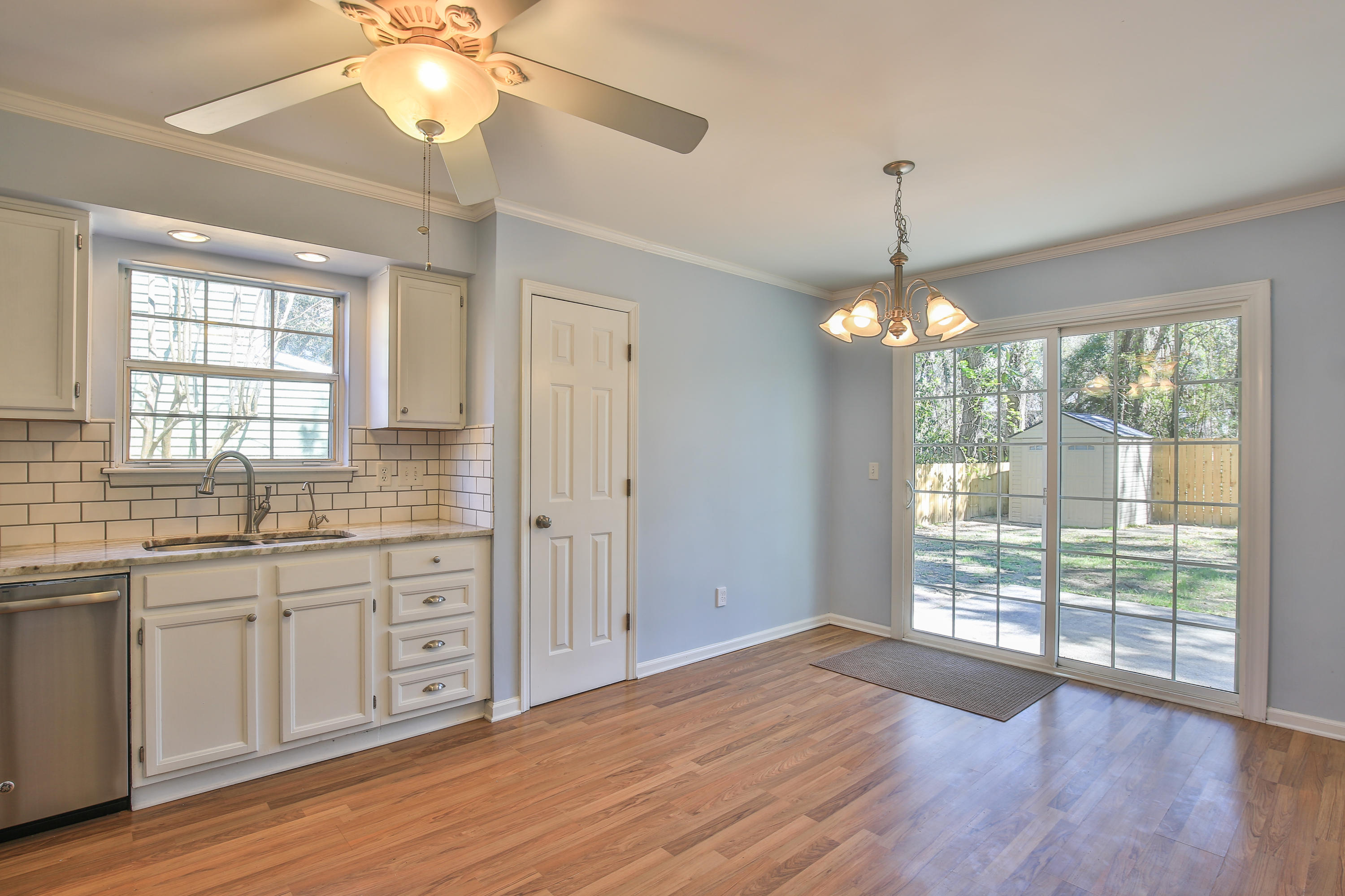 508 Castle Hall Road Mount Pleasant, SC 29464 - Photo 10 of 34 7B1A1154