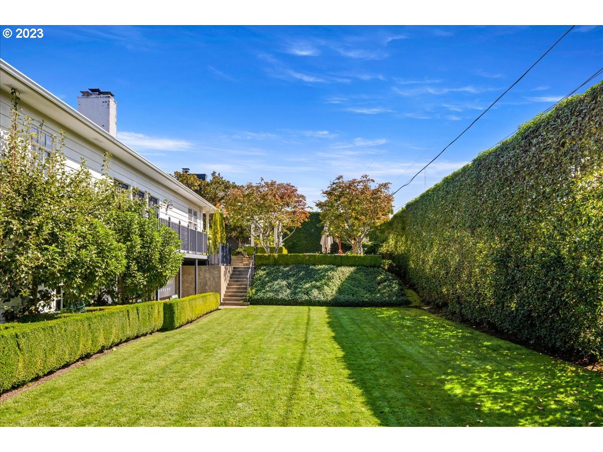 7470 Southwest Westgate Way Portland, OR 97225 - Photo 41 of 41 a view of an outdoor space