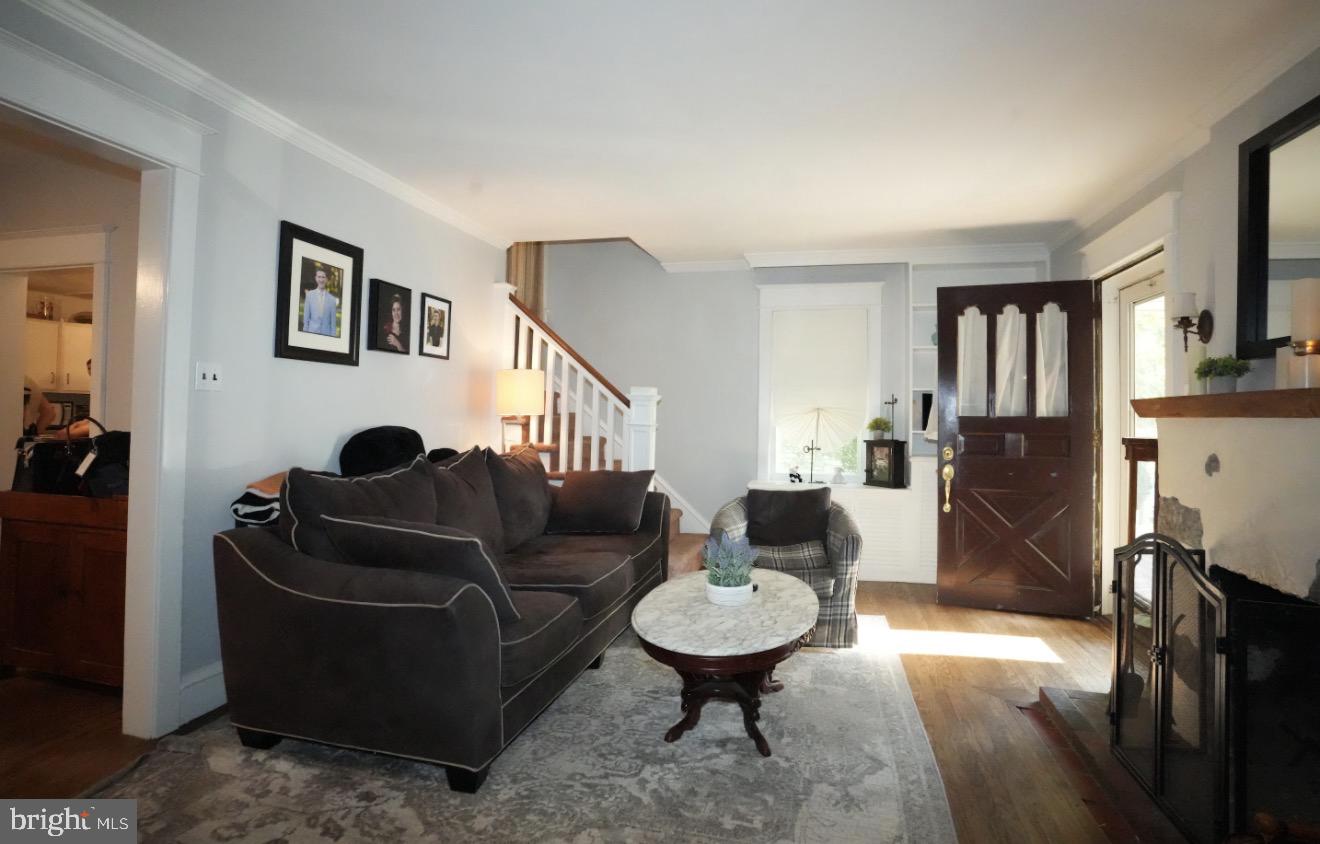 2009 Laurel Road Havertown, PA 19083 - Photo 2 of 20 Inviting living space with charm.