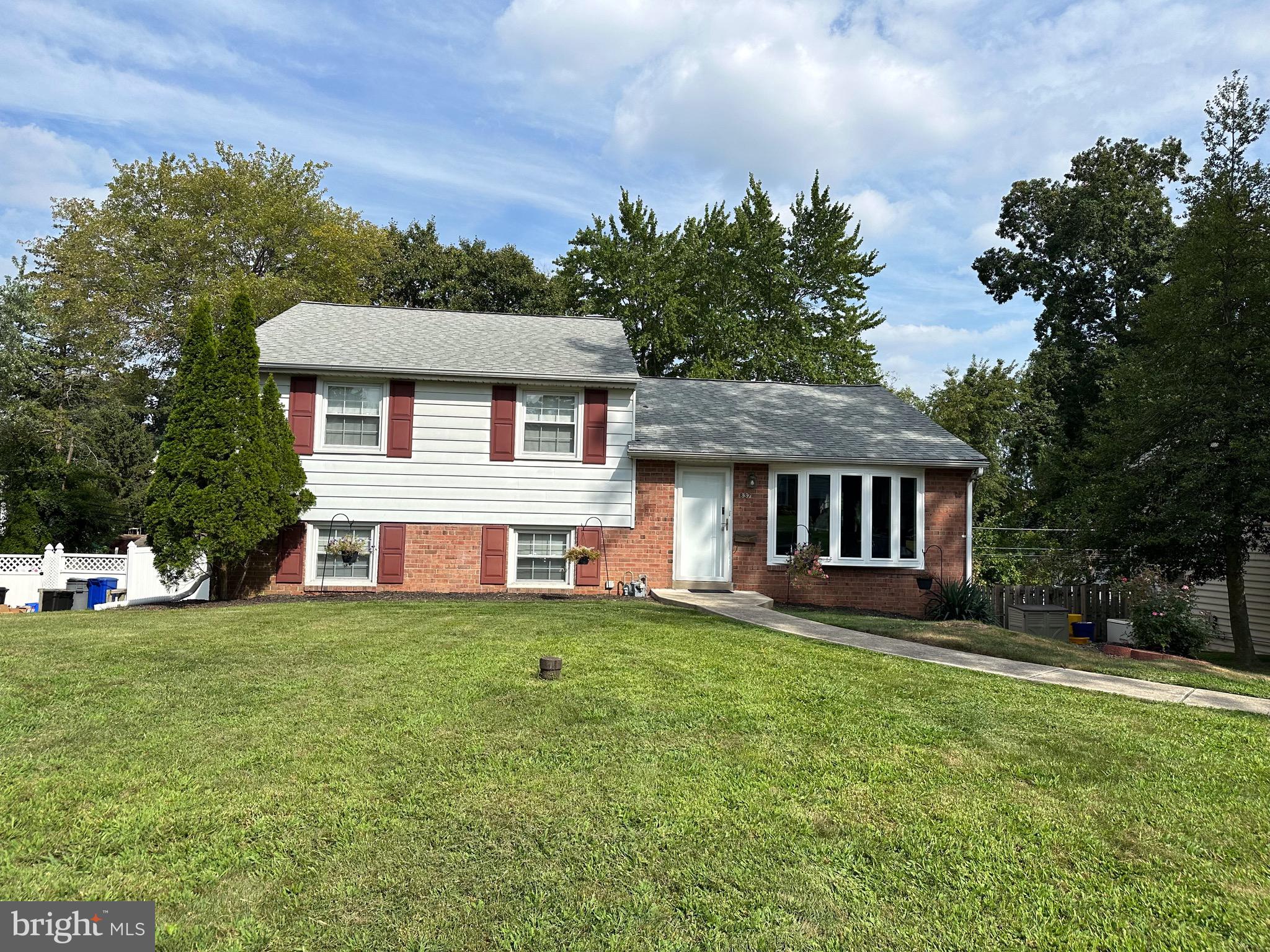 837 Rhoads Drive Springfield, PA 19064 - Photo 1 of 30