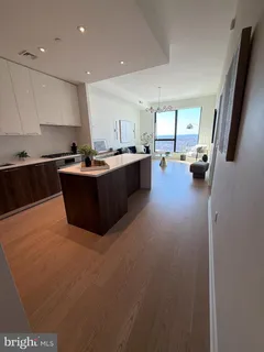 $729,900 | 1650 Silver Hill Drive, Unit 1703, McLean, VA 22102