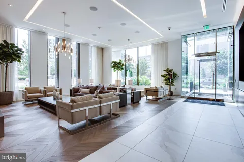 $729,900 | 1650 Silver Hill Drive, Unit 1703, McLean, VA 22102