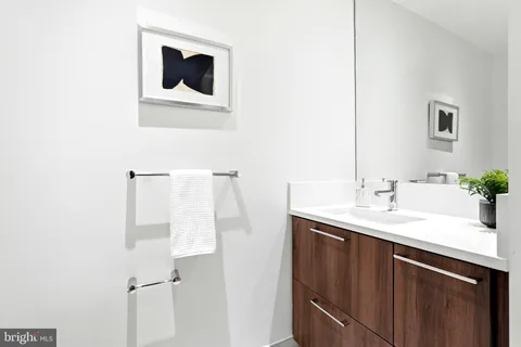 $729,900 | 1650 Silver Hill Drive, Unit 1703, McLean, VA 22102