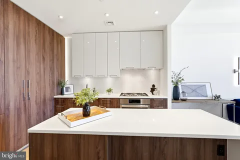 $729,900 | 1650 Silver Hill Drive, Unit 1703, McLean, VA 22102