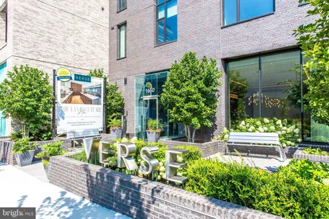 $729,900 | 1650 Silver Hill Drive, Unit 1703, McLean, VA 22102