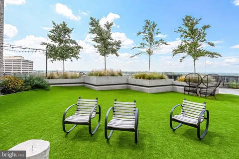 $729,900 | 1650 Silver Hill Drive, Unit 1703, McLean, VA 22102