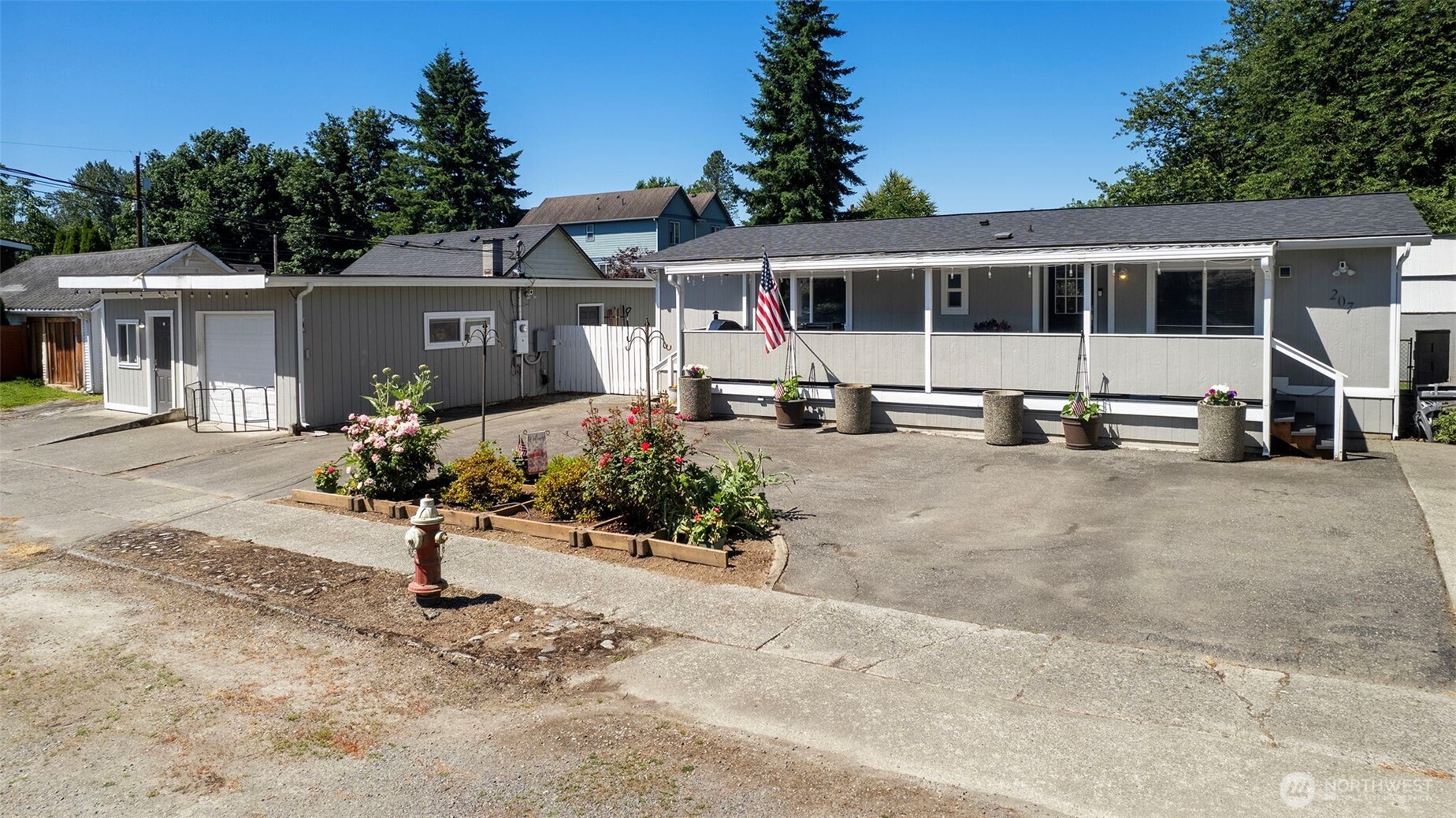 207 6th Street Sultan, WA 98294 - Photo 1 of 29 Gallery Image 1