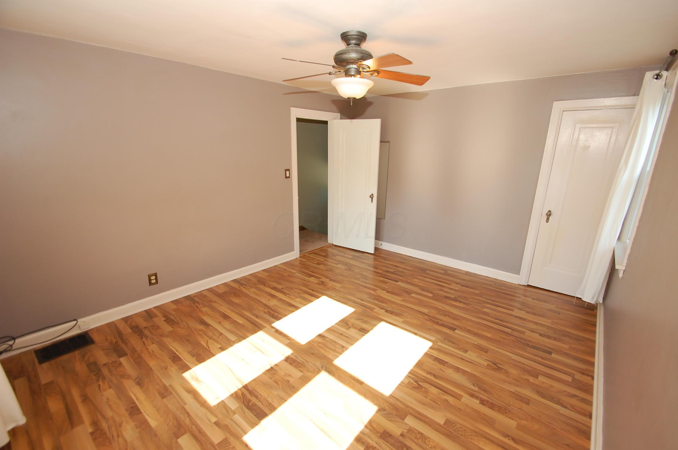 581 South Hampton Road Columbus, OH 43213 - Photo 13 of 19