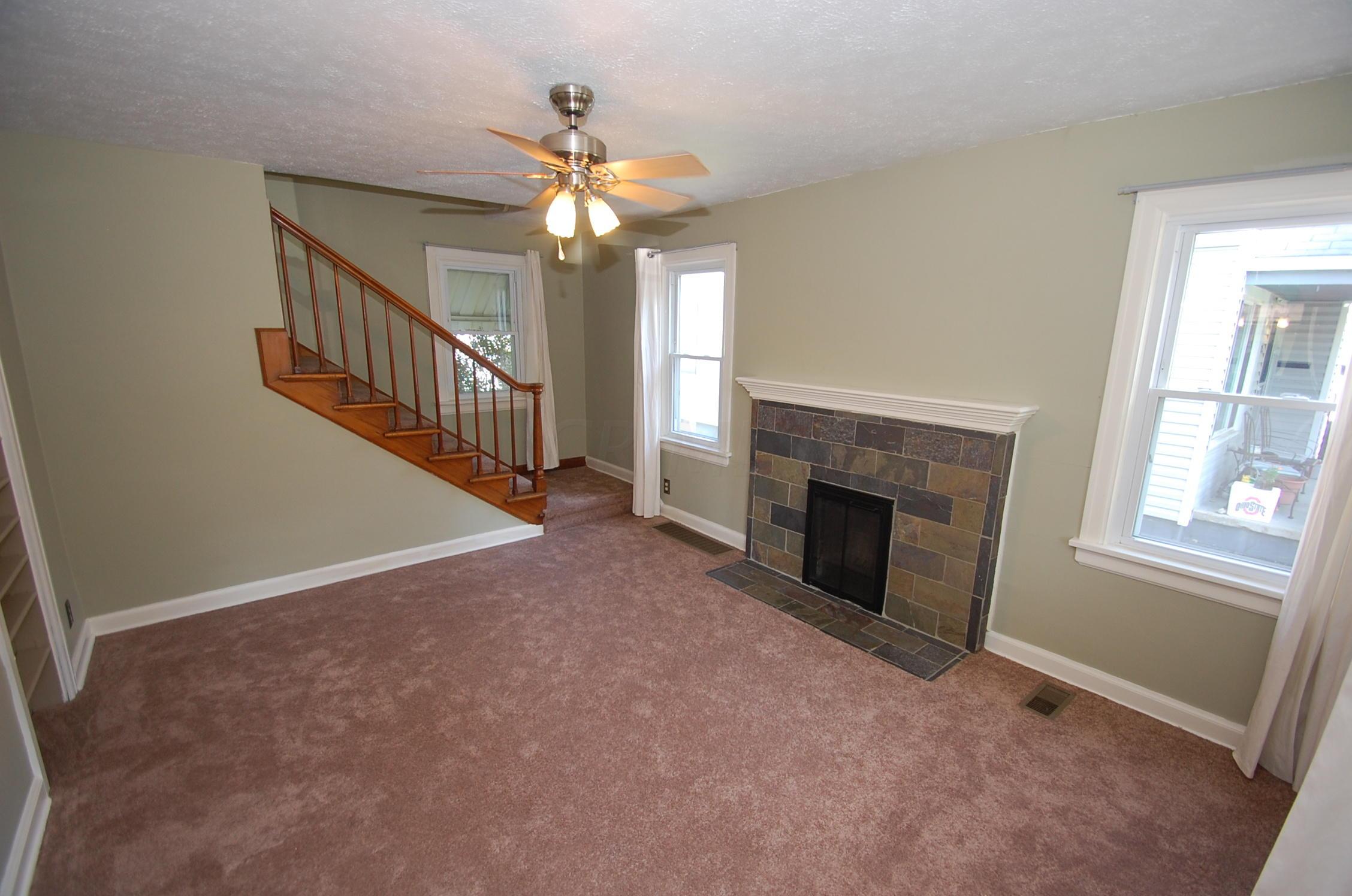 581 South Hampton Road Columbus, OH 43213 - Photo 4 of 19