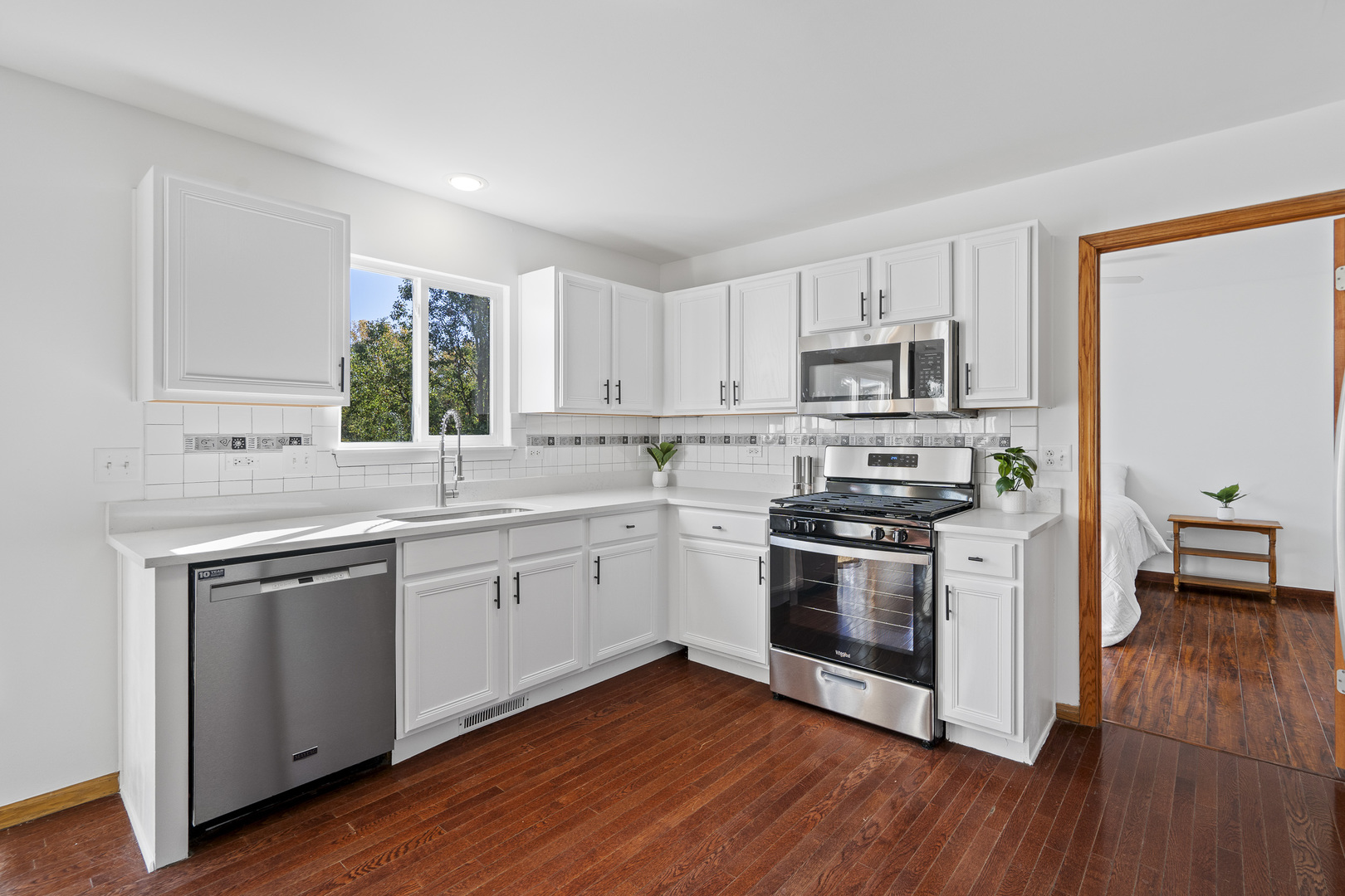 855 West Briarcliff Road Bolingbrook, IL 60440 - Photo 3 of 31