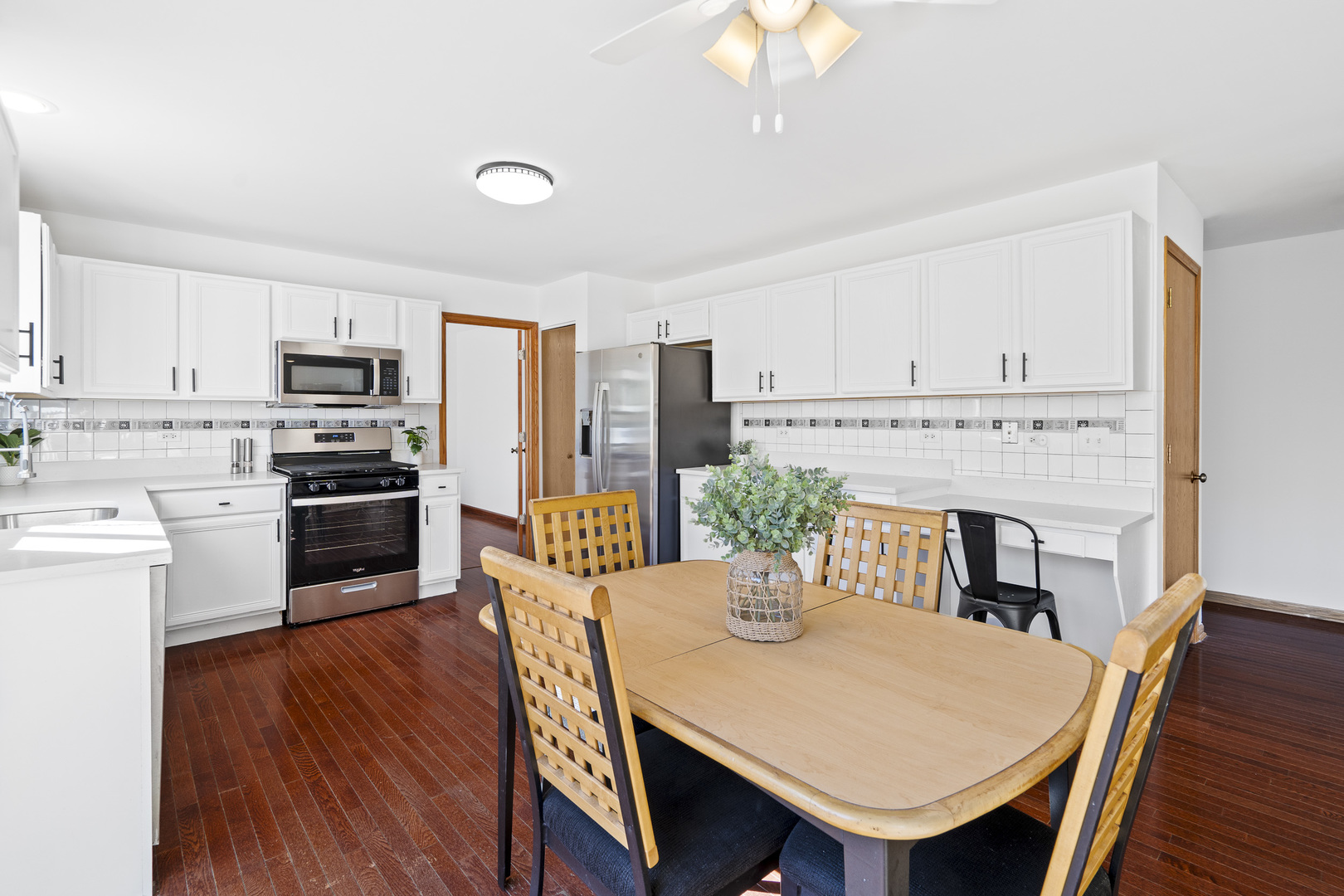 855 West Briarcliff Road Bolingbrook, IL 60440 - Photo 8 of 31