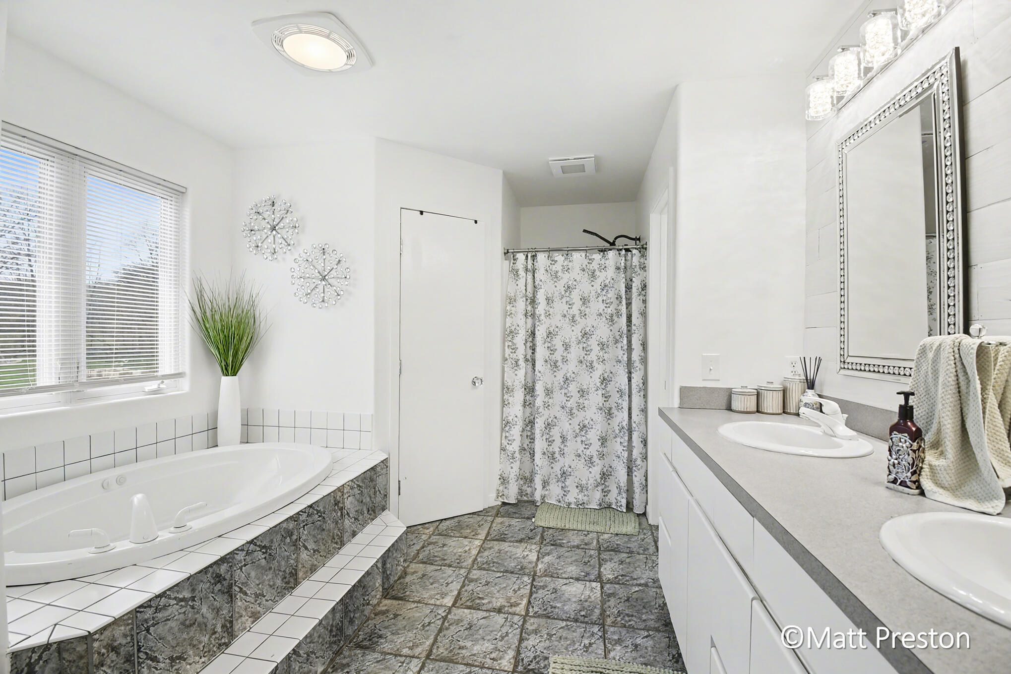7707 Park Ridge Drive Southwest Jenison, MI 49428 - Photo 20 of 47 _DSC1688