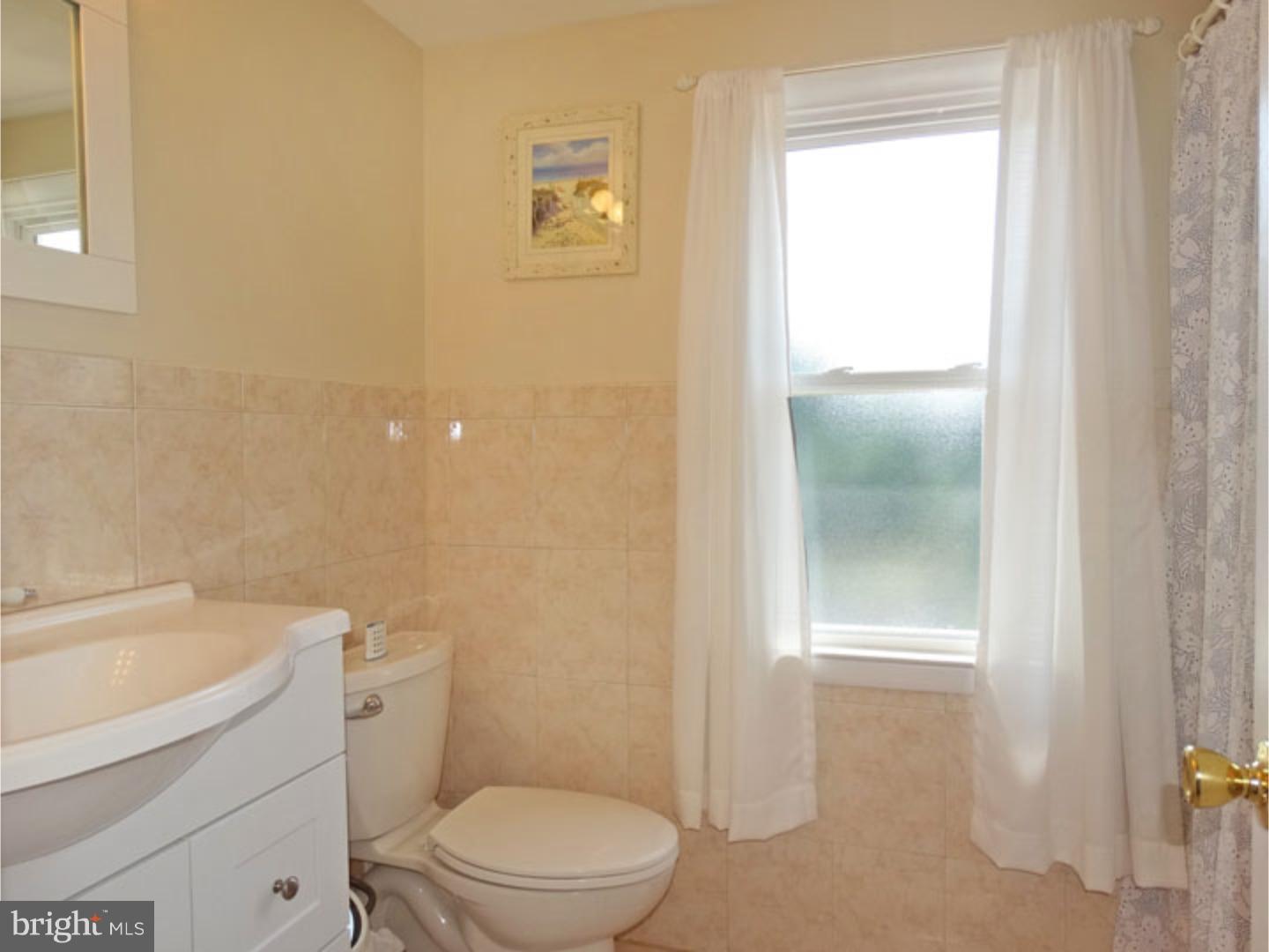 342 Valley Road Langhorne, PA 19047 - Photo 8 of 17 Gallery Image 8