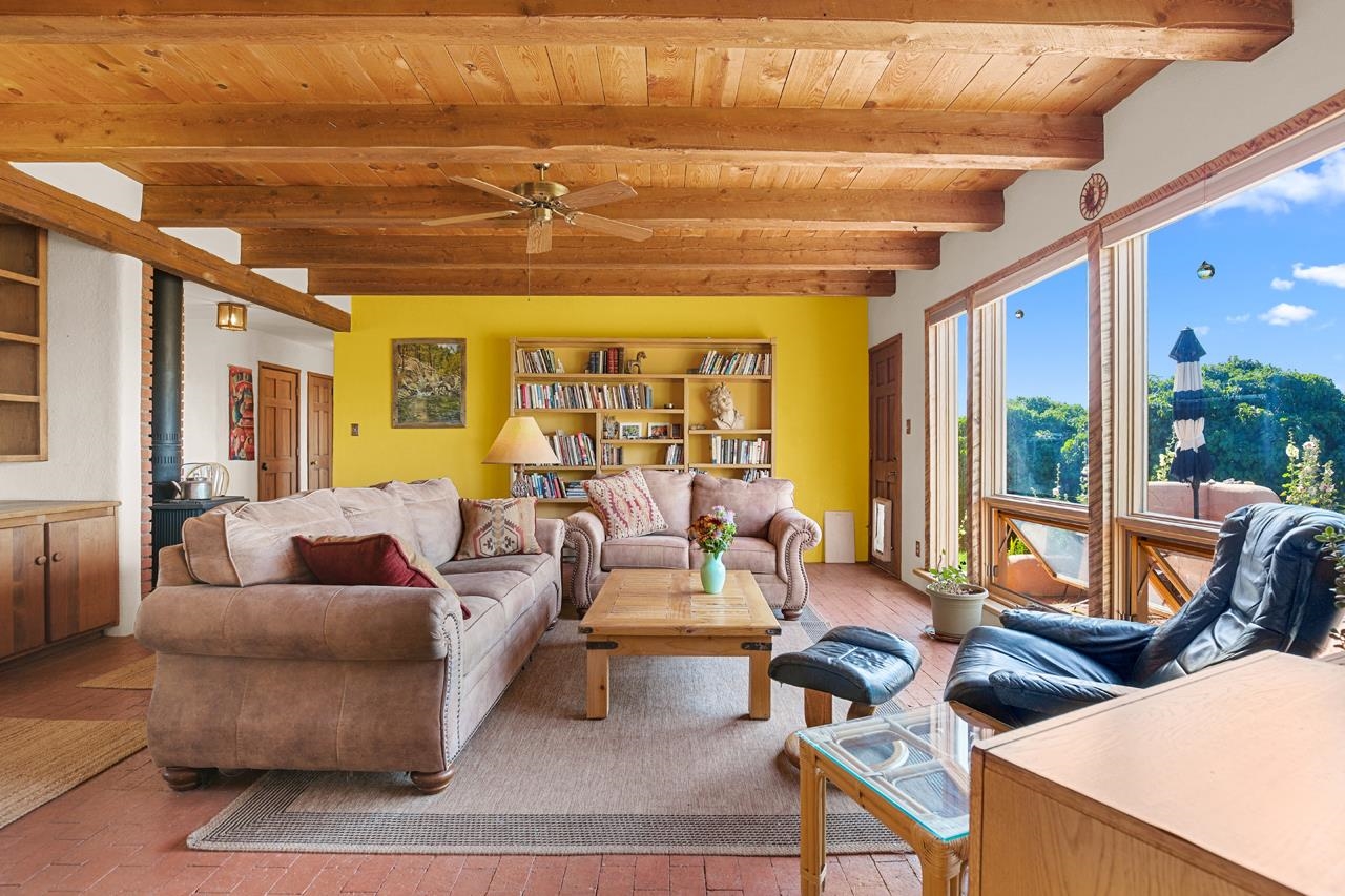 351 Blueberry Hl Road El Prado, NM 87529 - Photo 7 of 50 Gallery Image 7