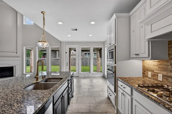 $3,380 | 3311 Pleasant Hollow Lane, Houston, TX 77365