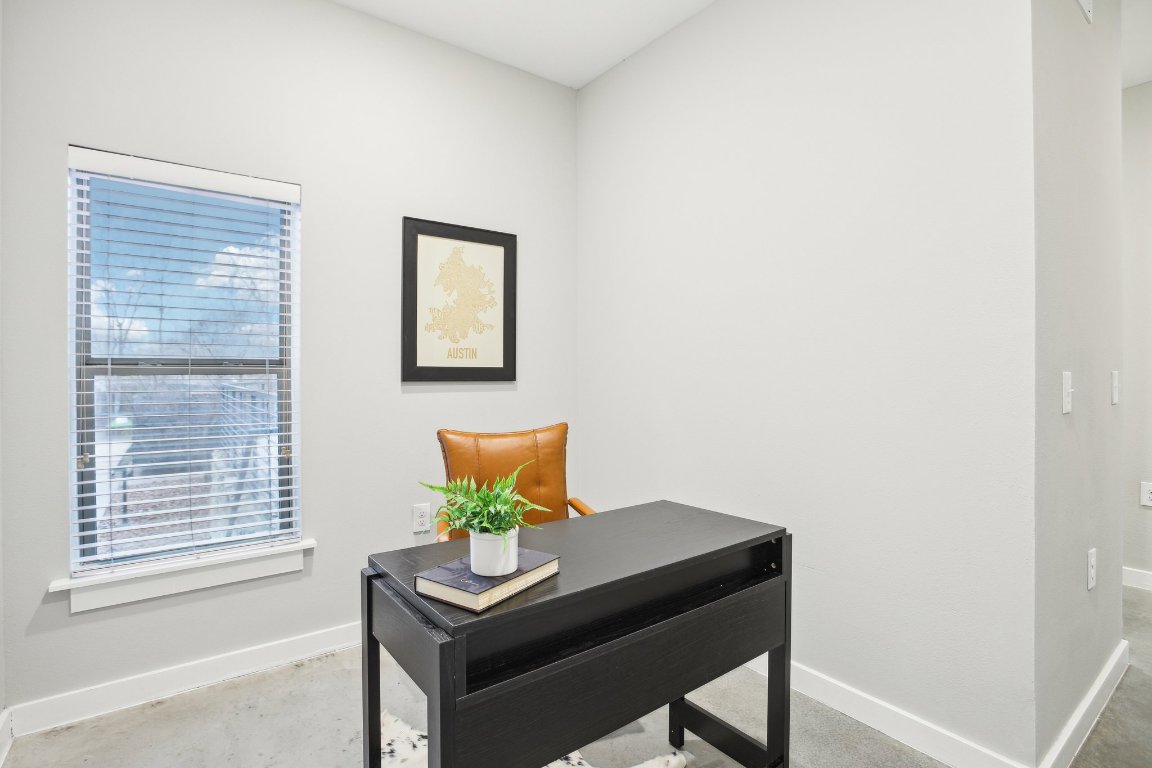 2505 Thornton Road, Unit 1107 Austin, TX 78704 - Photo 15 of 32 a workspace with furniture and window