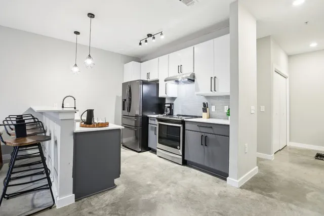 $2,900 | 2505 Thornton Road, Unit 1107, Austin, TX 78704