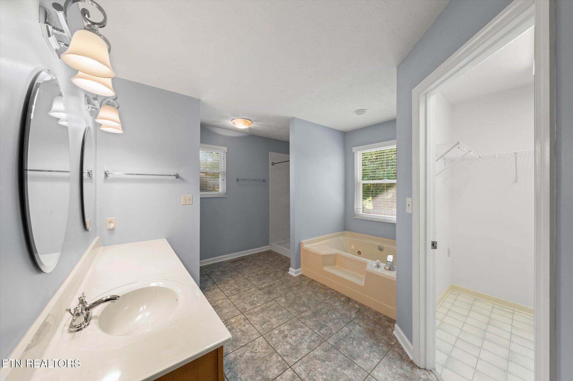 103 Chester Lane Oak Ridge, TN 37830 - Photo 15 of 28 21-103-Chester-Ln-Oak-Ridge-TN-21