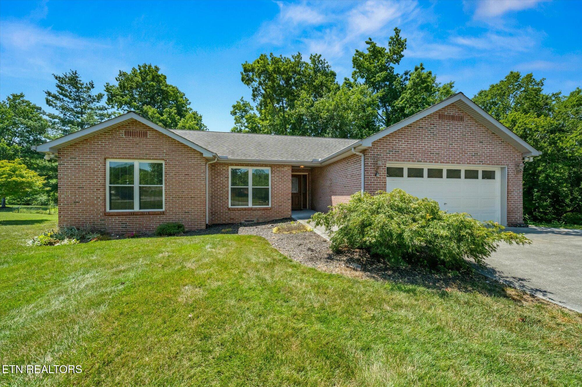 103 Chester Lane Oak Ridge, TN 37830 - Photo 25 of 28 01-103-Chester-Ln-Oak-Ridge-TN-1