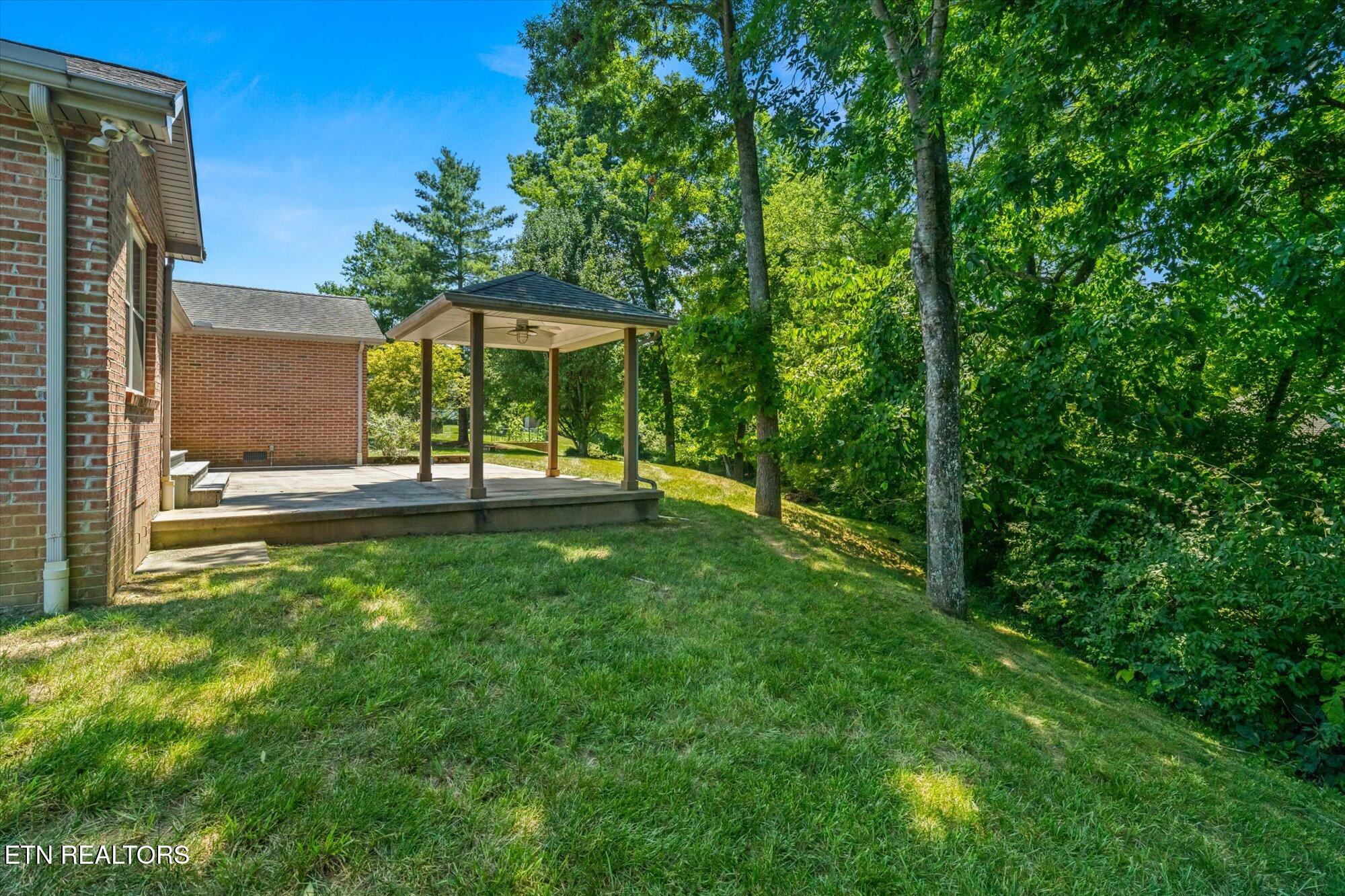 103 Chester Lane Oak Ridge, TN 37830 - Photo 27 of 28 34-103-Chester-Ln-Oak-Ridge-TN-34