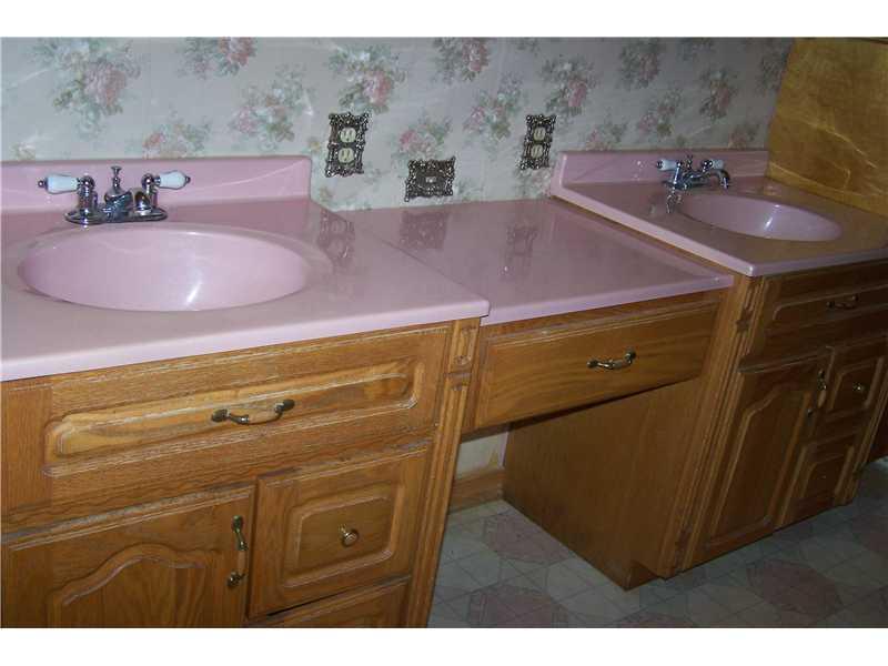 106 Taylor Road Pittsfield, ME 04967 - Photo 22 of 35 Bathroom. His and Her sinks