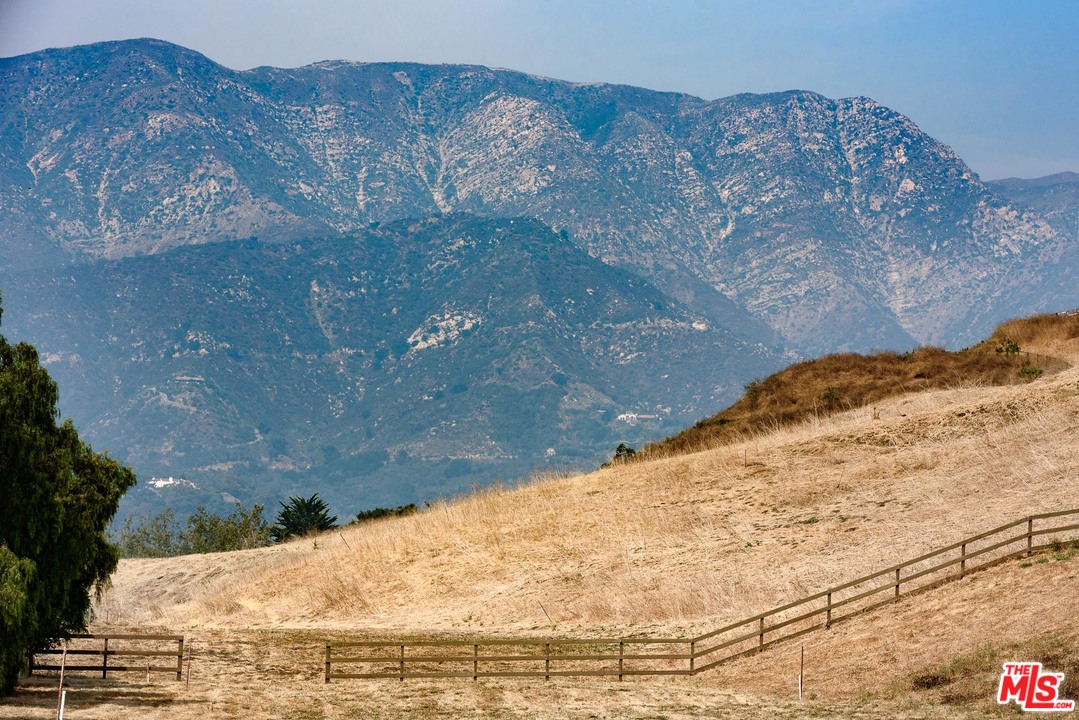 110 Deerfield Road Santa Barbara, CA 93108 - Photo 13 of 14