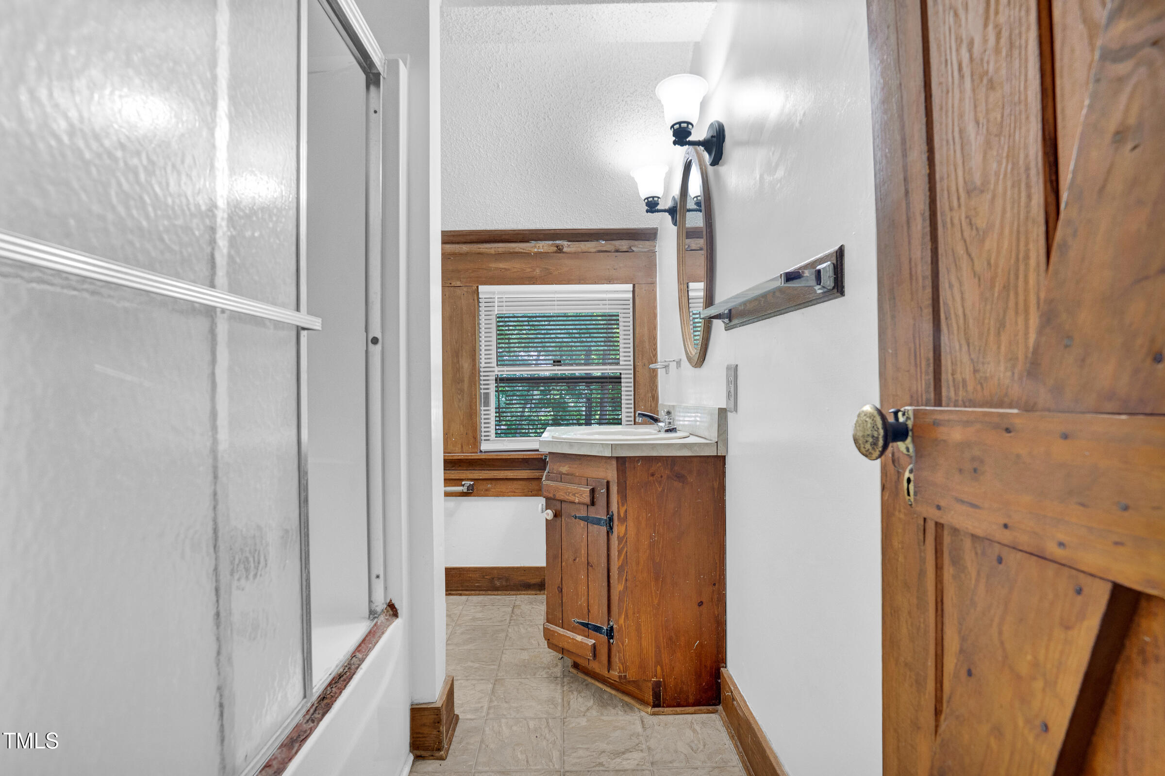 207 High House Road Cary, NC 27513 - Photo 8 of 23 DSC09436