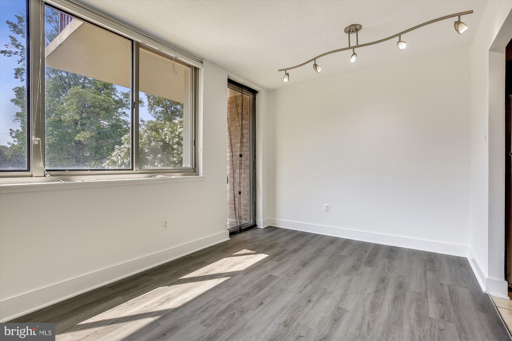 1220 Blair Mill Road, Unit 209 Silver Spring, MD 20910 - Photo 17 of 40