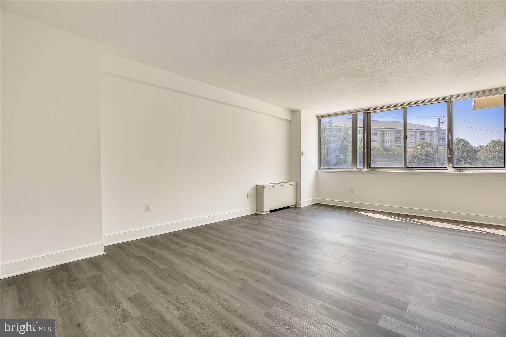 1220 Blair Mill Road, Unit 209 Silver Spring, MD 20910 - Photo 8 of 40