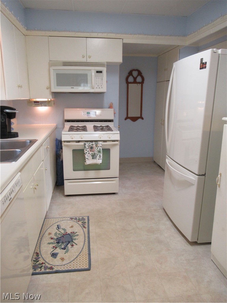 798 Davis Street Akron, OH 44310 - Photo 8 of 23 Gallery Image 8