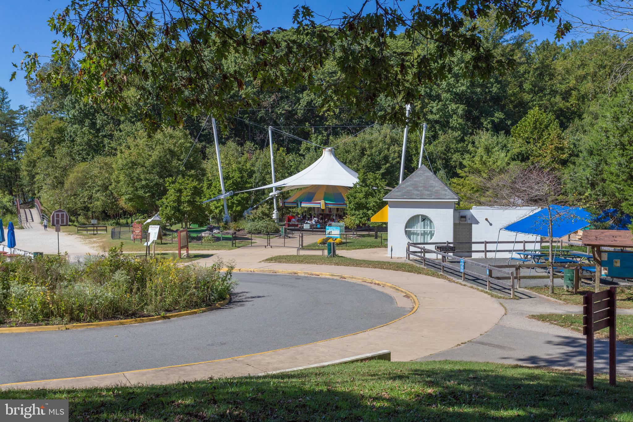8006 Hatteras Lane Springfield, VA 22151 - Photo 30 of 31 a front view of a house with entertaining space
