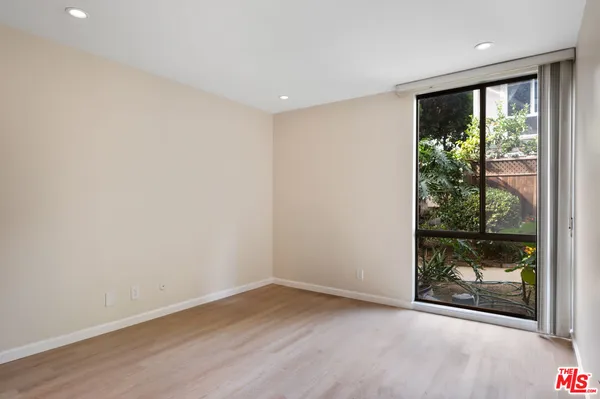 $575,000 | 6605 Green Valley Circle, Unit 109, Culver City, CA 90230